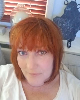 Photo of Nisa Rauschenberg, Art Therapist, MS, ATR-BC, LCAT, CCTP