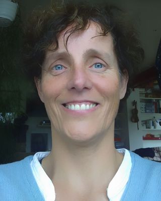Photo of Dr. Méabh Bríd Ní Maolalaidh, Psychotherapist, PhD, APCP
