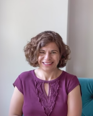 Photo of Karen Beatriz Rothstein Pineda, Counselor, LCPC