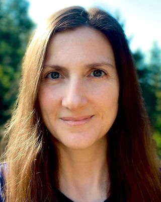 Photo of Meggan McLarrin, Licensed Professional Counselor in Coos Bay, OR