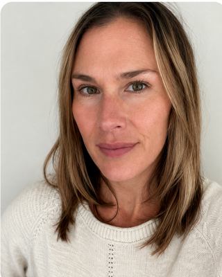 Photo of Stephanie Vidoli, Marriage & Family Therapist Associate, MA, AMFT, RYT