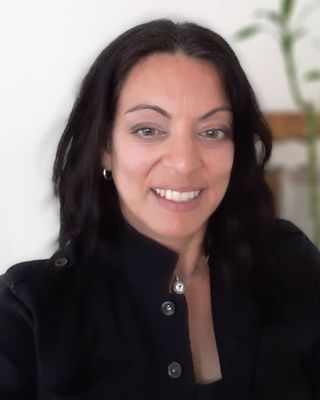 Photo of Nazneen Mehdi in Ontario