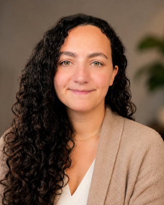 Photo of Yasmin Yazdi, Clinical Social Work/Therapist, MSW, LCSW