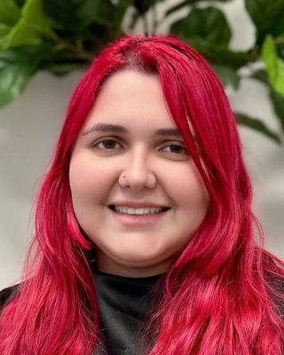 Photo of Roxana Rivas-Broughton, Pre-Licensed Professional, MSW, LMSW