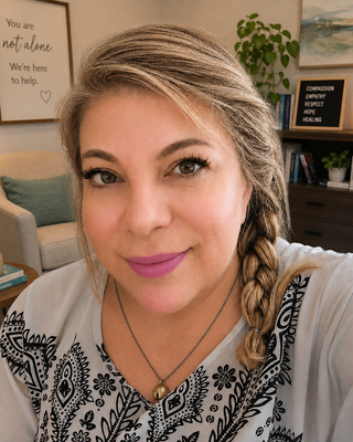 Photo of Deborah Barraza, Psychiatric Nurse Practitioner, PMHNP