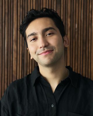 Photo of Erick Martinez Gregory, Pre-Licensed Professional