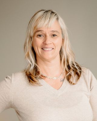 Photo of Kia Iverson, Registered Psychotherapist (Qualifying), MACP