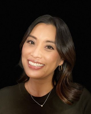 Photo of Nina Lee, Marriage & Family Therapist, MA, MS, LMFT, SEP