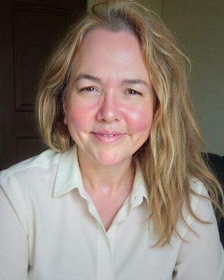 Photo of Michelle Montreuil - Beyond Trauma Counselling, Pre-Licensed Professional, LCT (P), CCC, RSW