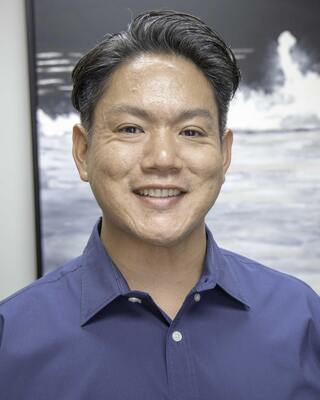 Photo of Steven Su, Clinical Social Work/Therapist