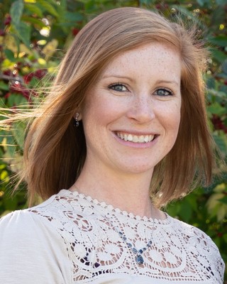 Photo of Lacey Praill, MSW, RSW, Registered Social Worker