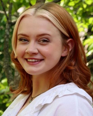 Photo of Jillian Edmundson, Pre-Licensed Professional, MA