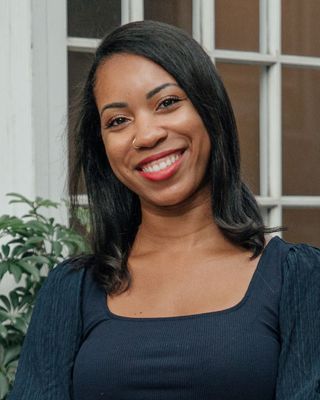 Photo of Stephanie Larsen, Psychiatric Nurse Practitioner, PMHNP