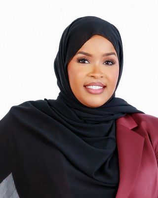 Photo of Intisar Hussein, Clinical Social Work/Therapist, MSW, LICSW