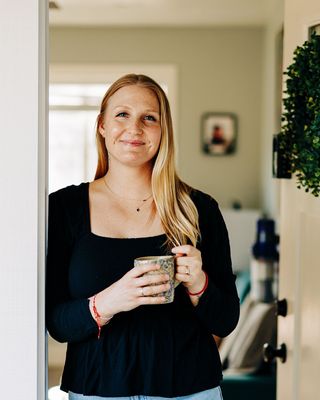 Photo of Megan Bathen-Gonzalez - Megan Bathen-Gonzalez, Couples & Relational Trauma, Marriage & Family Therapist, LMFT