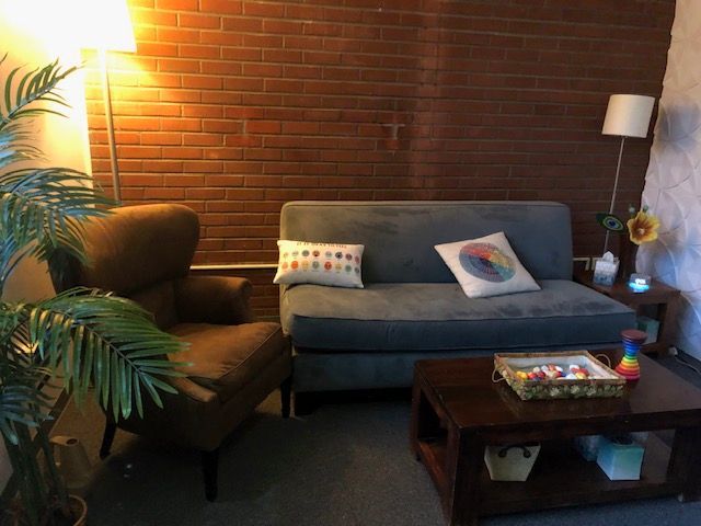 A space designed with you in mind where every individual is at the center: a space designed for listening, understanding, and personal growth.