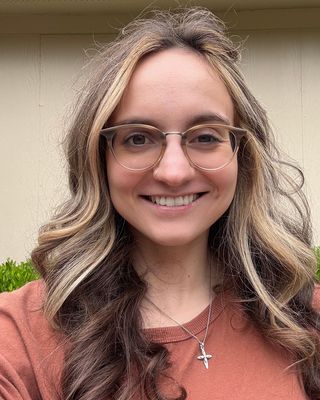 Photo of Emma Cain - Lakeside Counseling PLLC, Licensed Master Social Worker, LMSW