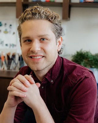 Photo of Christopher Guido, Pre-Licensed Professional, MEd, ACMHC