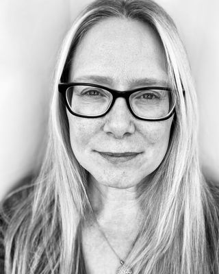 Photo of Shannon Adams, Marriage & Family Therapist, MS, LMFT