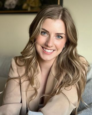 Photo of Dominique Vincent, Counsellor, MACP, BA Adv