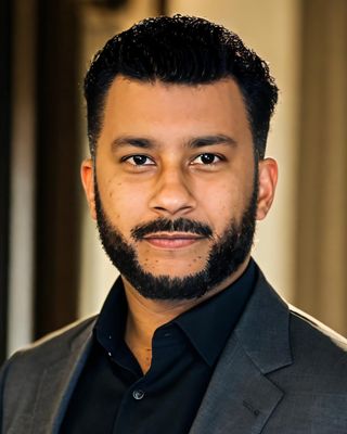 Photo of Shazar Khan, Psychiatric Nurse Practitioner, MSN, PMHNP