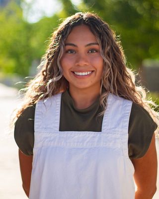 Photo of Jennifer Garces, Pre-Licensed Professional, MSW, B.S.