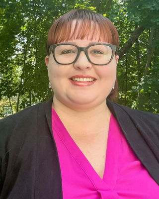 Photo of Taylor Paparazzo, Clinical Social Work/Therapist, LICSW