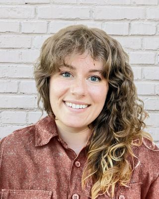 Photo of Elizabeth Salmonowicz, Pre-Licensed Professional, MS, LLPC