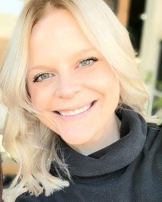 Photo of Amanda Mullin, Licensed Professional Counselor in Olathe, KS