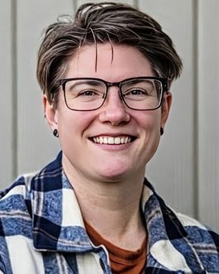 Photo of Laura Smale, Clinical Social Work/Therapist, MSW, LICSWA