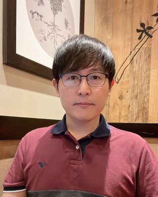 Photo of Pyowook Han, Pre-Licensed Professional, MSW
