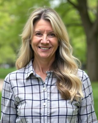 Photo of Tammy J Alexander, Counselor, MS, LCPC