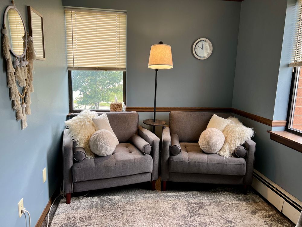 I created this cozy office space to help you feel more comfortable expressing yourself. 