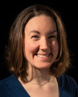 Photo of Helen Holgate, Psychotherapist, MSc, MUKCP