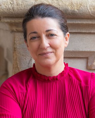 Photo of Nadia DiLuzio, Psychotherapist, MBACP