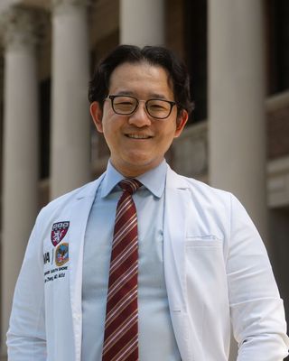 Photo of Yalun Zhang - Aperture Psychiatry, Psychiatrist, MD, M.Ed