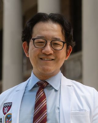 Photo of Dr. Yalun Zhang, Psychiatrist, MD, M.Ed