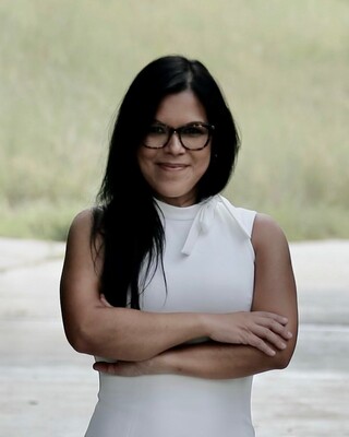 Photo of Raquel Dominguez, Registered Psychotherapist