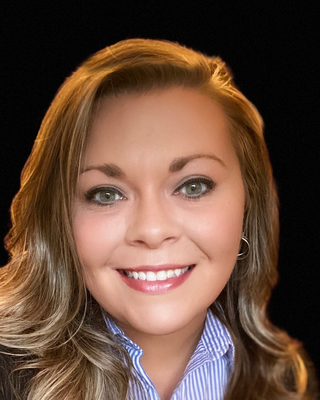 Photo of Chelsea Earnheart, Clinical Social Work/Therapist, LICSW