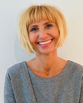 Photo of Dorota Hedzelek, Counsellor in British Columbia