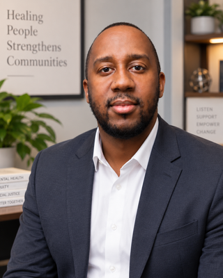 Photo of Dr. Jermaine Wyatt, Clinical Social Work/Therapist
