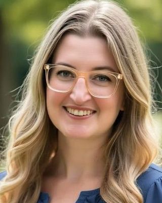 Photo of Rebecca Sweinhart, Clinical Social Work/Therapist, LCSW