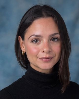 Photo of Allison Jade Rozansky, Registered Psychotherapist (Qualifying)