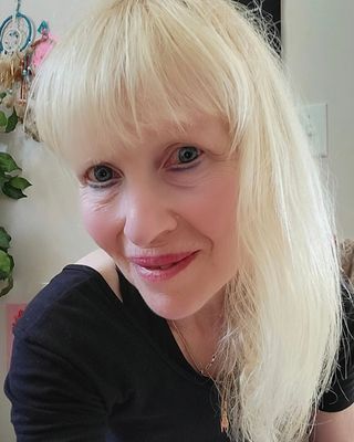 Photo of Lisa Shatzky, Counsellor, MSW, RCC, ACS