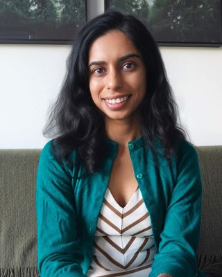 Photo of Dr. Esha Chakraborti, Psychologist, LPsych