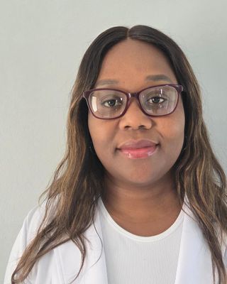 Photo of Patience Isiguzo, Psychiatric Nurse Practitioner, PMHNP