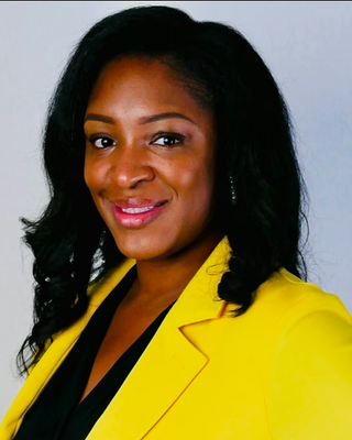 Photo of Eykiena Lundi, Clinical Social Work/Therapist, LCSW
