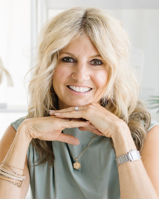 Photo of Alicia Duzman, Psychologist, LCP