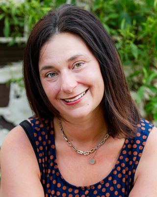 Photo of Heidi Lohff, Clinical Social Work/Therapist, LISW