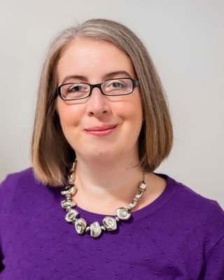 Photo of Hannah Paskin, MBABCP, Psychotherapist